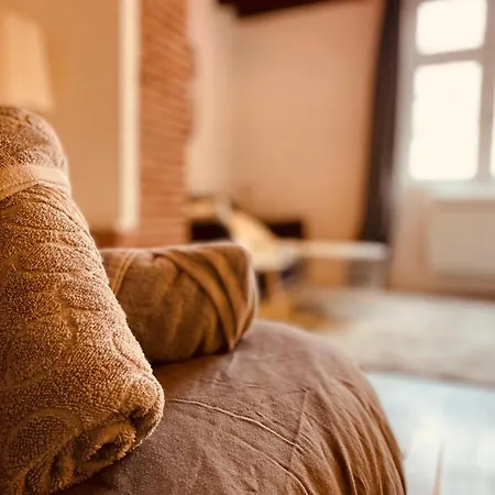 Le La Belle Et La Bete -326 Rouen